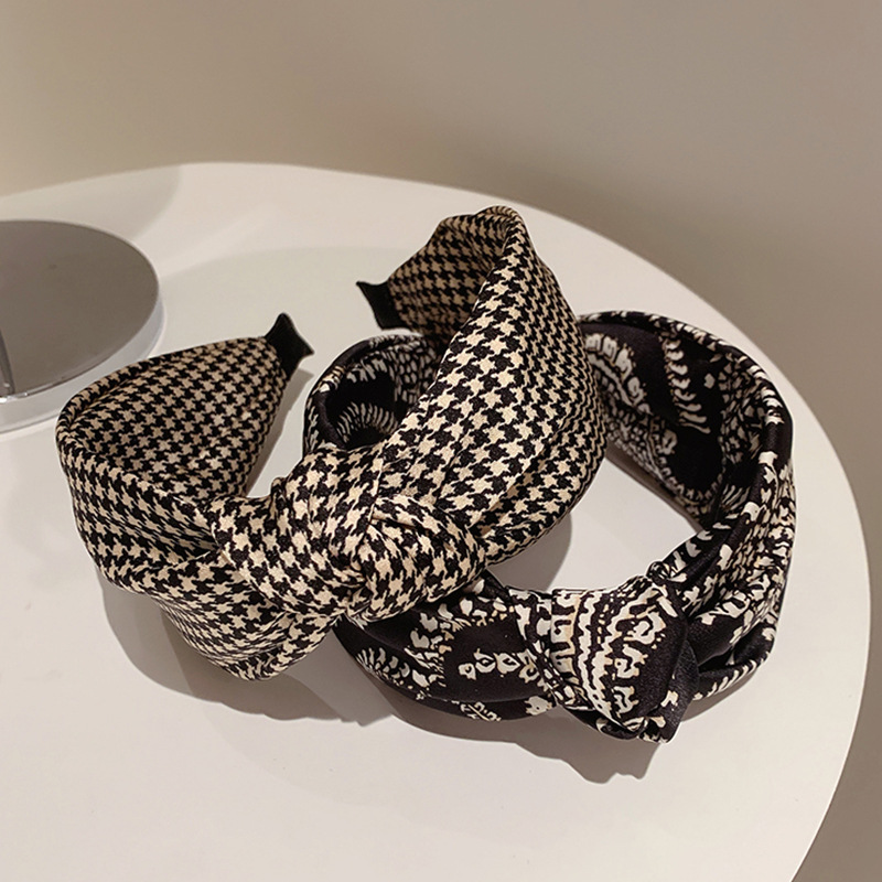 Ethnic style fabric knotted he - Go Ethnic Fashion 评论和价格