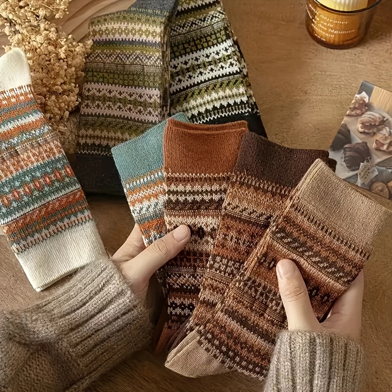 Retro 7-Color Mid-Calf Socks f - Winter Ethnic Fashion For Women 评论和价格