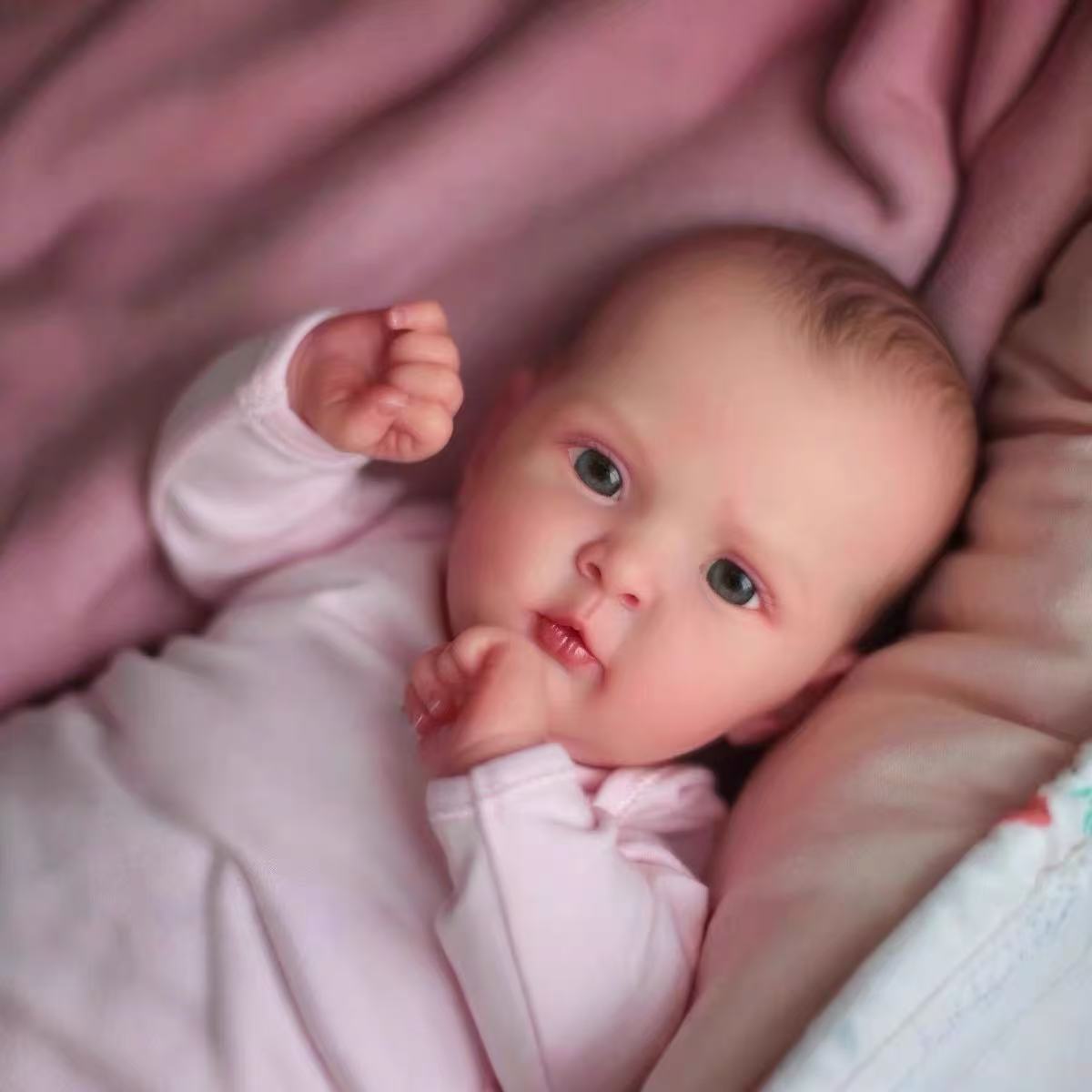Lifelike 48cm Reborn Baby Doll - Ethnic Fashion House 评论和价格