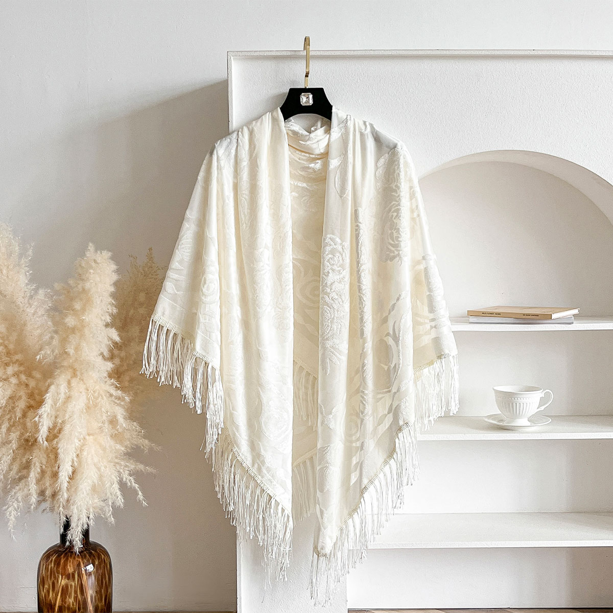 Retro Velvet Tassel Scarf Flor - Winter Ethnic Fashion For Women 评论和价格